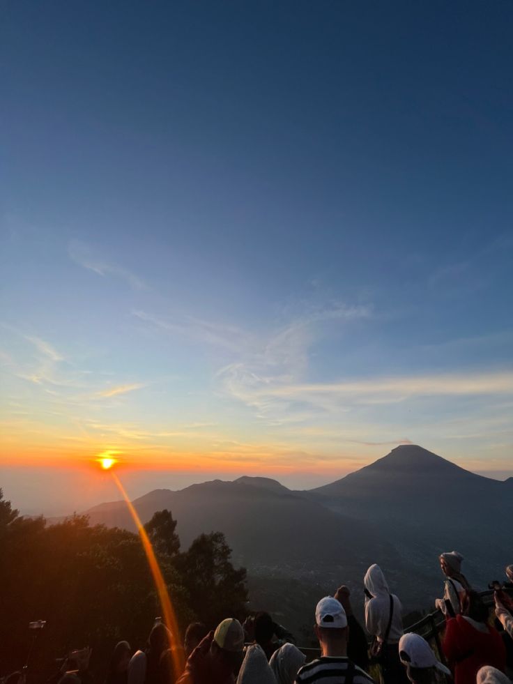 Sunrise Sikunir 3
